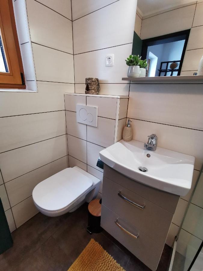 מויסטראנה Chalet Via Mons מראה חיצוני תמונה